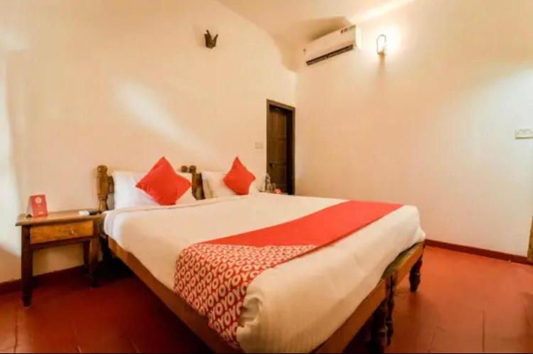 Hotel Lovely Inn ! Puri Bagian luar foto