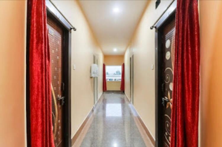 Hotel Lovely Inn ! Puri Bagian luar foto