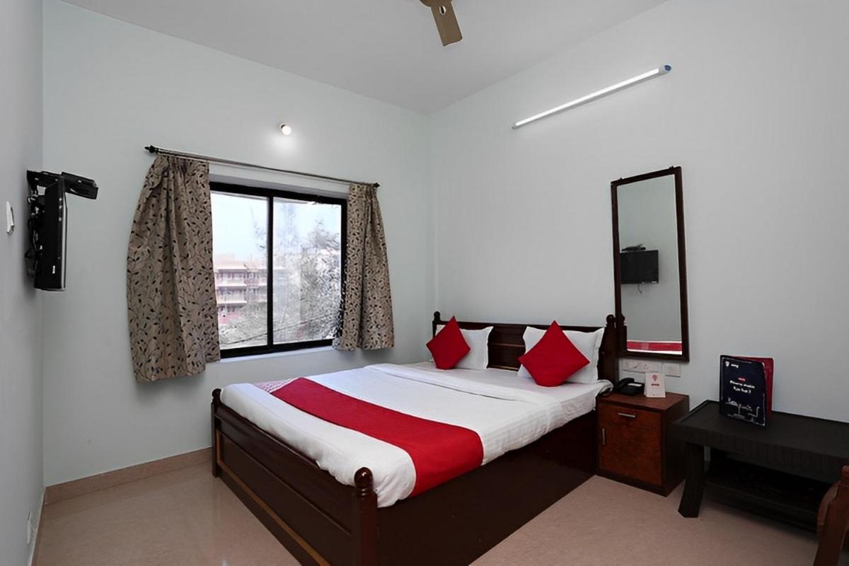 Hotel Lovely Inn ! Puri Bagian luar foto