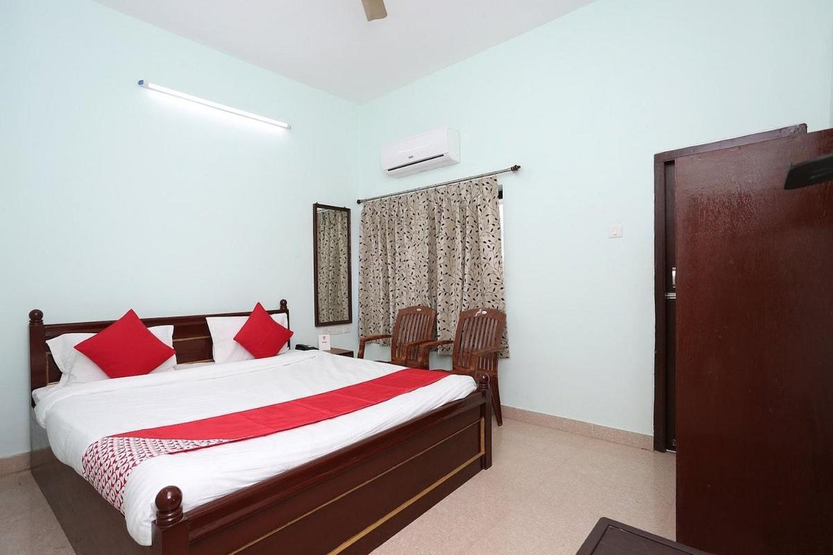 Hotel Lovely Inn ! Puri Bagian luar foto